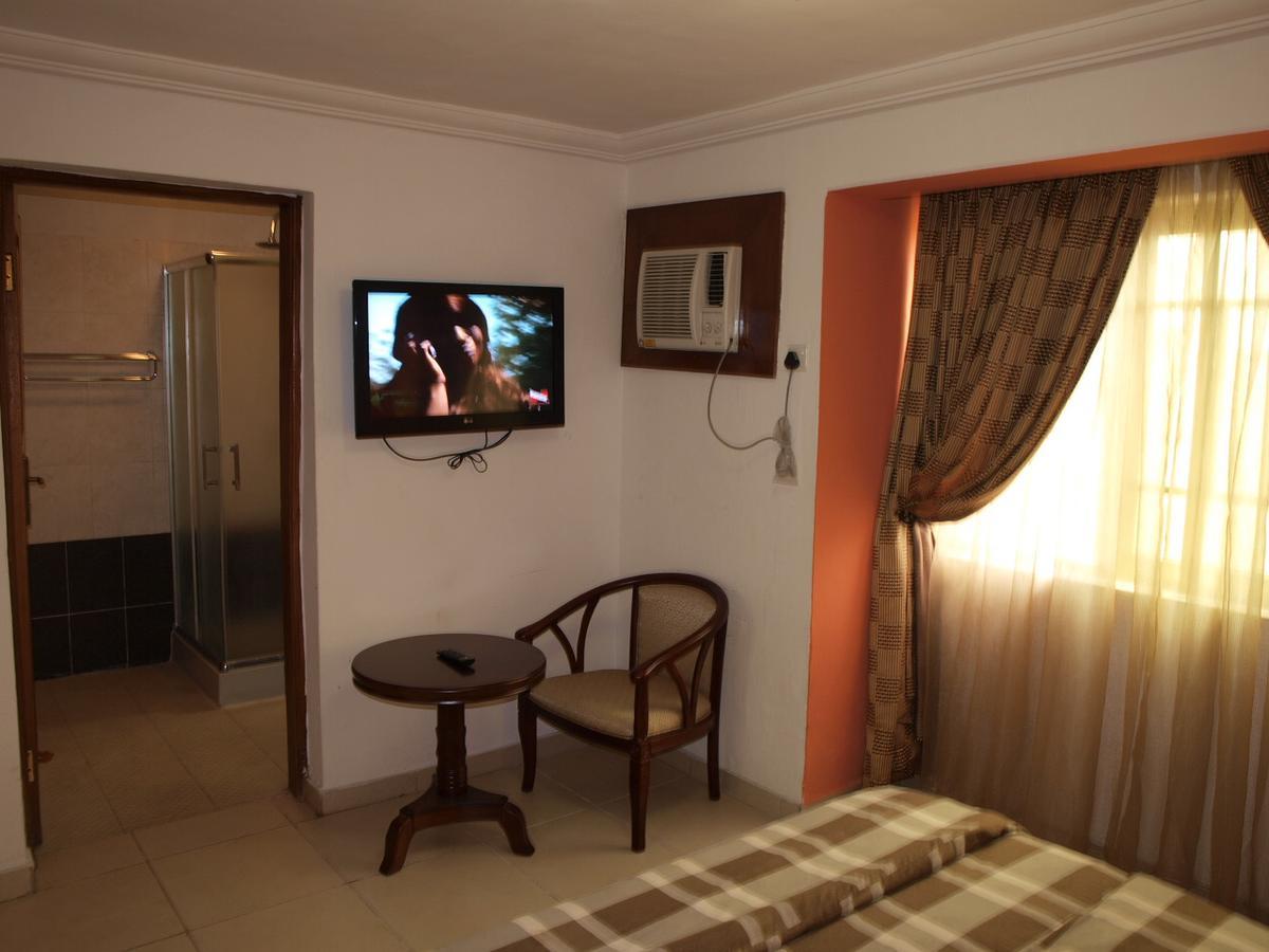 Apollo Hotel Lagos Exterior photo